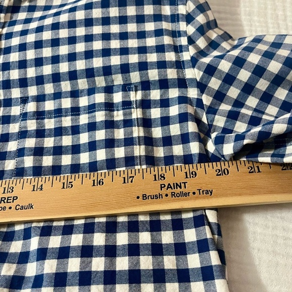 Old Navy Plaid Button Down Shirt - Medium - Picture 3 of 5